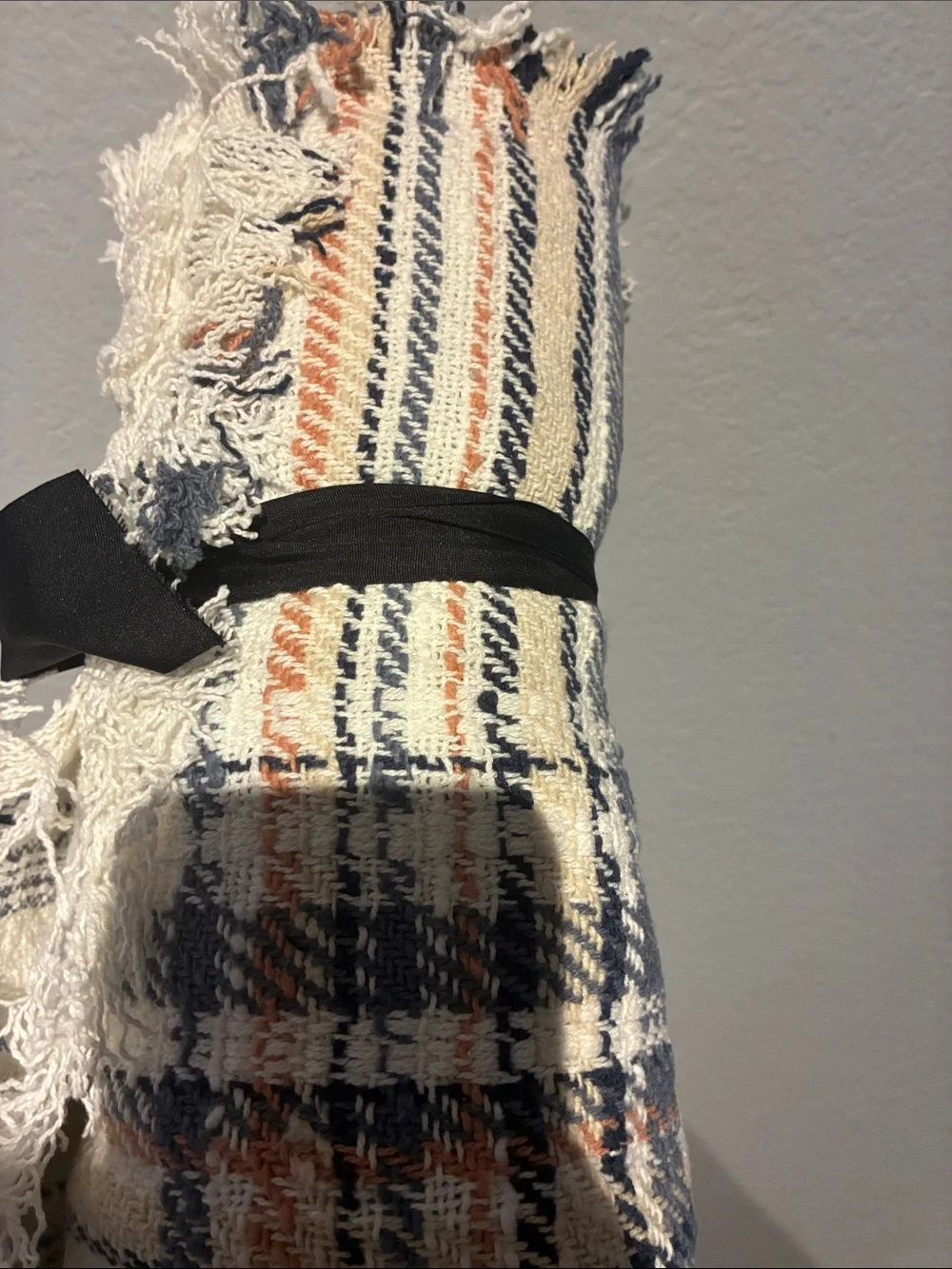 NWT- Heart & Hand w Magnolia Throw 🤍